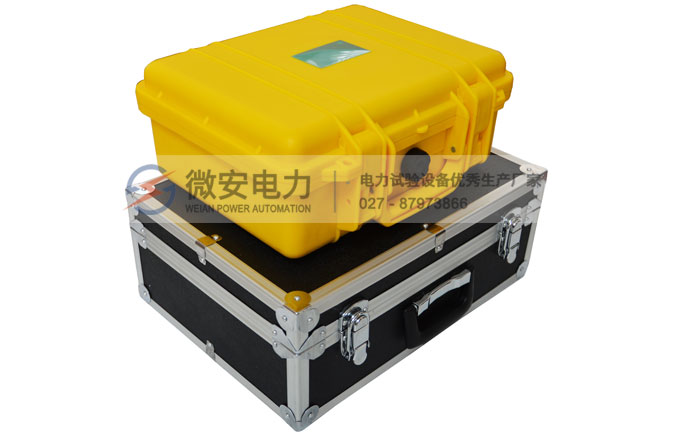 三相電能表現(xiàn)場(chǎng)校驗(yàn)儀